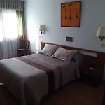 Hostal Palas בית הארחה א-קורוניה