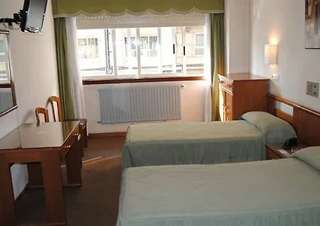 בית הארחה Hostal Palas 3*