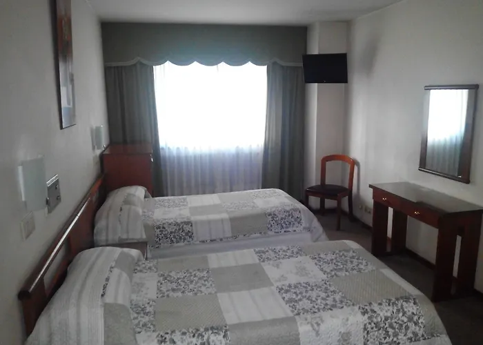 Hostal Palas Гостевой дом Ла-Корунья