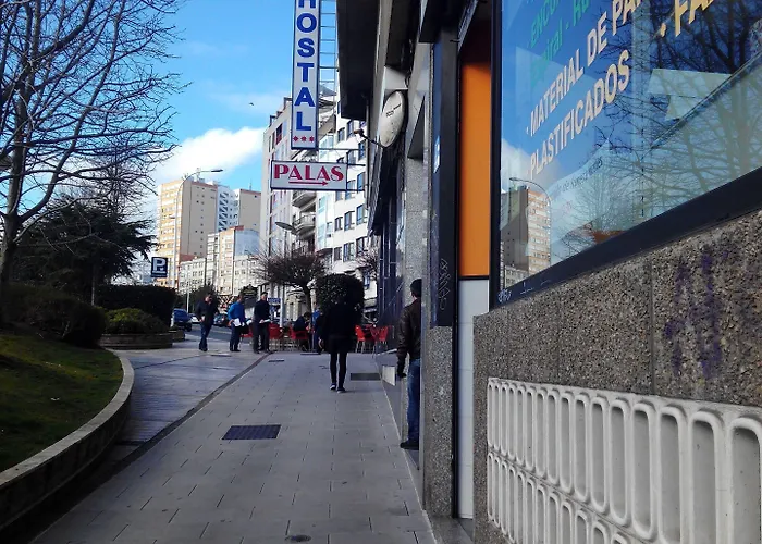 帕拉斯酒店 招待所 3*